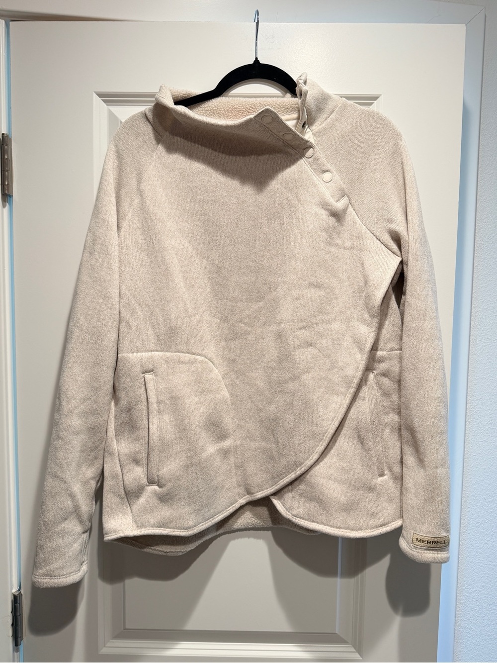 Merrell Women's Cream Asymmetric Button-Neck Fleece Pullover